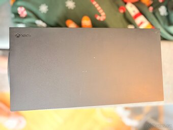 Prodám Xbox Series X 1 TB –  dobrý stav - 7