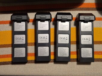 Holy Stone HS720E - 7