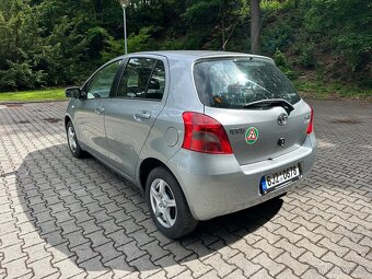 Prodám Toyota Yaris 1.3i 64kw automat - 7