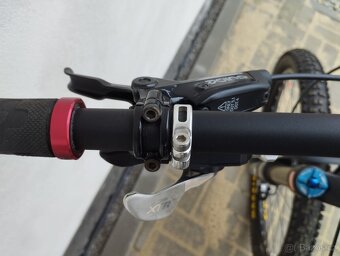 Celoodpruzene kolo Cube - 7