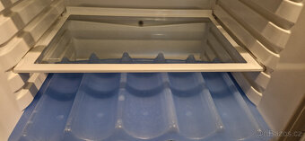 Chladnička s mrazákem Electrolux ER8417B - 7