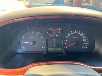 Hyundai Sonata 2,7l, V6, benzín, automat - 7