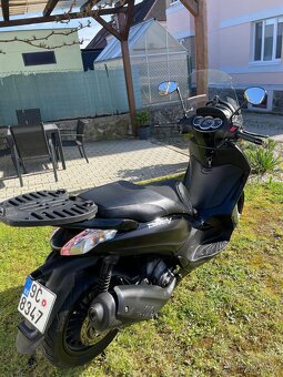 Piaggio Beverly 300 - 7