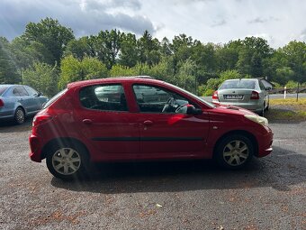 Peugeot 206+ 1,1i 44kW, r.v. 2009 - 7