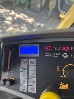 Sklízecí mlátička new holland TC 5060 - 7
