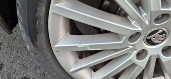 ALU kola Turini 18" Octavia 3 včetně letních pneu - 7