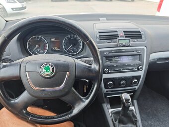 Octavia II 1.6 tdi 77 kw 2011 - 7