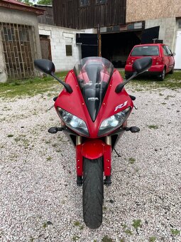 Yamaha R1 RN09 2002 - 7