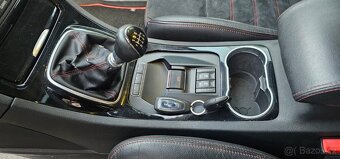 Ford s-max titanium S 2,2tdci manuál 7mist - 7