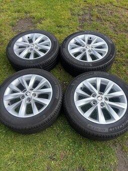 5x112R16 originál Škoda Octavia III letní komplet 205/55R16 - 7