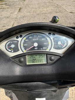 Yamaha xmax 125 - 7