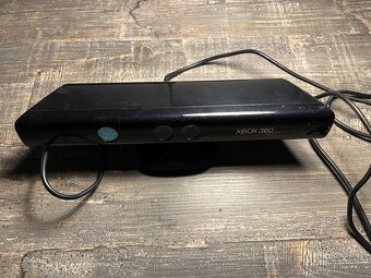XBOX 360 256gb + Kinect + 2x ovladač + 15 her - 7