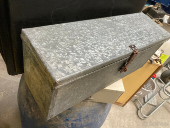 Box plechový, pokladnička, schránka kovová 500 kč - 7