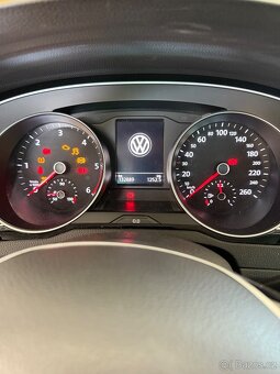 Vw passat B8 nízký nájezd - 7