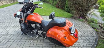 YAMAHA XVS 1300 A Midnight Star - 7
