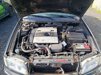 Volvo V40 combi 1.8i 90kW - 7
