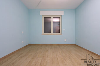 Prodej bytu 4+1, 145 m², Via Dante, Montesilvano, Itálie - 7