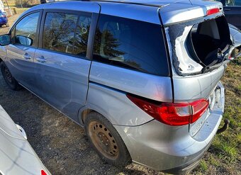Mazda 5 CW 2.0i havarovaná - 7