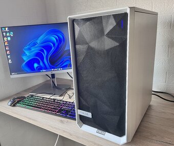 Herní Repasovaný Počítač se Zárukou - Windows 11 - 7