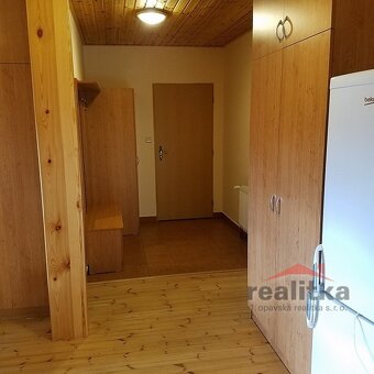 Pronájem hezkého, zařízeného bytu 2+kk, 50m2 Opava, ul. tříd - 7