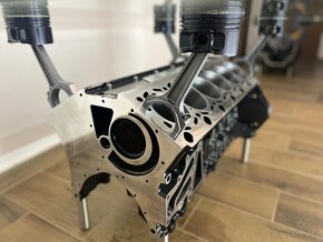 Konferenční stůl z motoru - 7