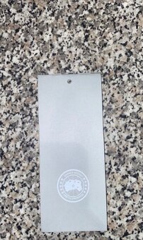 PRODÁM CANADA GOOSE VESTU - 7