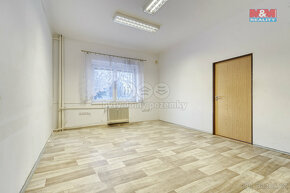 Pronájem bytu 5+1 a větší, 140 m², Plzeň, ul. Libušínská - 7