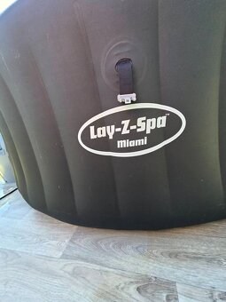 Vířivka Bestway Lay-Z-Spa Miami - 7
