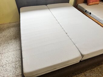 Hezká hnědá čalouněná postel-letiště 160x200 - 7