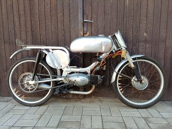 Dobový závodní motocykl silniční stavba nd rychlostní motor - 7