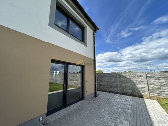 Prodej krajového rodinného domu 107 m², pozemek 252 m², Šrou - 7