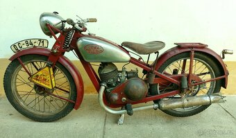 Jawa 250 Special / příplatkové nožní řazení/ plechovka Shell - 7