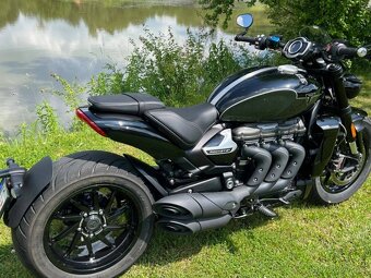 Triumph Rocket 3 R STORM 2024 - 7