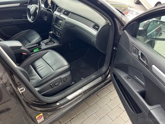 Škoda Superb 2 facelift 2.0 TDi, kombi, 125 kW, 4x4, rv 2013 - 7