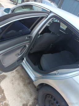 Volkswagen Jetta 1.9TDI 77kw motor k.o. - 7