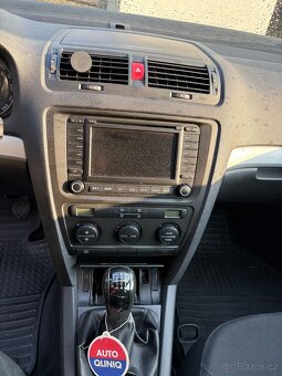 Škoda Octavia 2,0tdi kombi - 7
