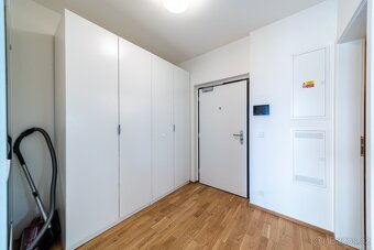 Кімната з пропискою для пари — Прага 9, Vysočany - 7