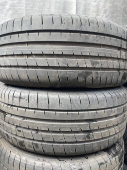 Škoda Zenith 18”// 235/45R18 Goodyear 6-7mm - 7