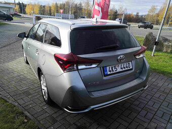 Toyota Auris combi TS 1.6 VVT-i AT - 7