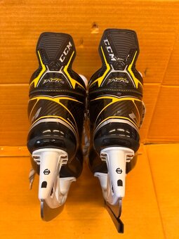 BRUSLE CCM TACKS 9370 , vel. 42/7 D - 7