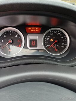 prodám Renault Clio III - 7