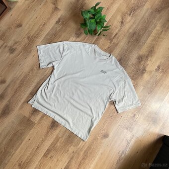 Béžové bershka oversize tričko velikosti L - 7
