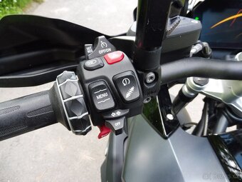 Prodám pěknou Bmw R 1250 GS Tripleblack poslední model full. - 7