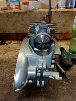 Motor jawa 250/353 kývačka - 7