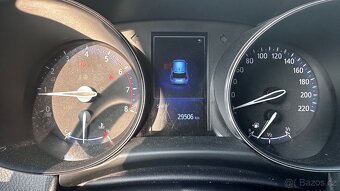 TOYOTA C-HR 1.2 Turbo 85 KW, rok 2017, najeto 30000 km - 7