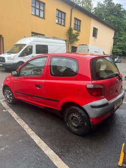 Toyota Yaris 1999 - 7