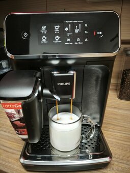 Plně automatický kávovar Philips LatteGo - 7