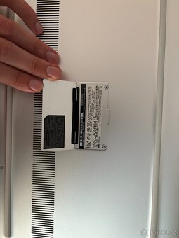 DELL XPS 15, i9-9980HK, NVIDIA GTX 1650 - 7