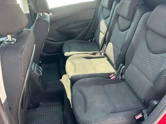 Peugeot 308, Premium 1.6HDi 90 MAN5 - 7