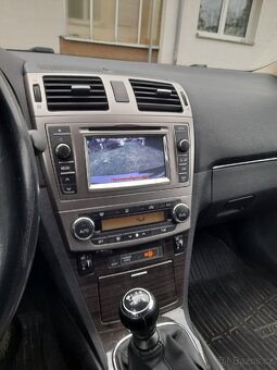 Toyota avensis 2.0d4 - 7